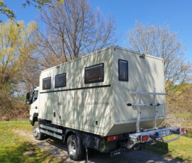 Fuso-Canter-Luftsitze