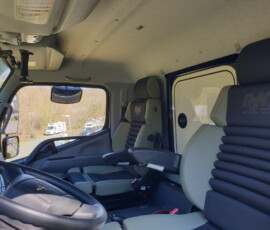 Fuso-Canter-Luftsitze